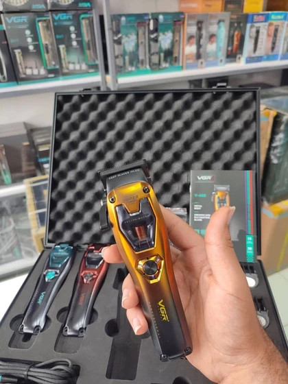 ماشین اصلاح وی جی آر مدل V-668 با تیغه سرامیک